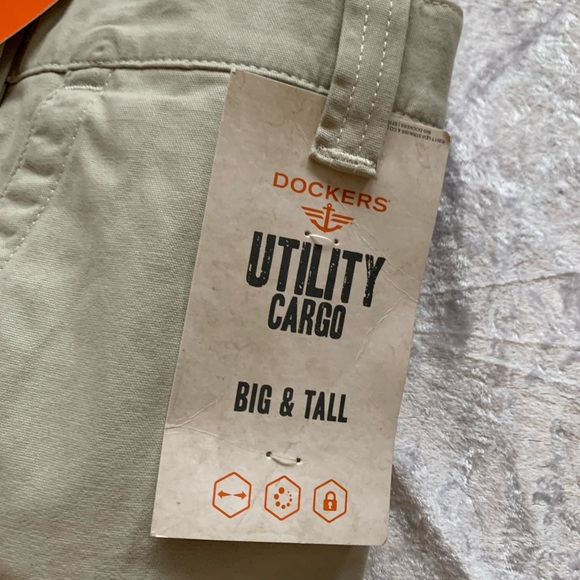 Dockers Mens Big & Tall Utility Cargo 48 X 34 Pants Sizes NWT khaki - Picture 6 of 6